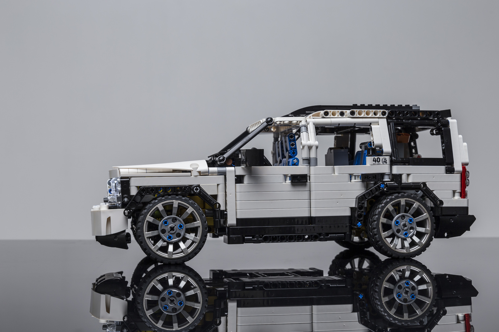 [LEGO] Land Rover Discovery 4 - My, Lego technic, Lego, Land rover, , Tags are clearly not mine, The photo, Longpost