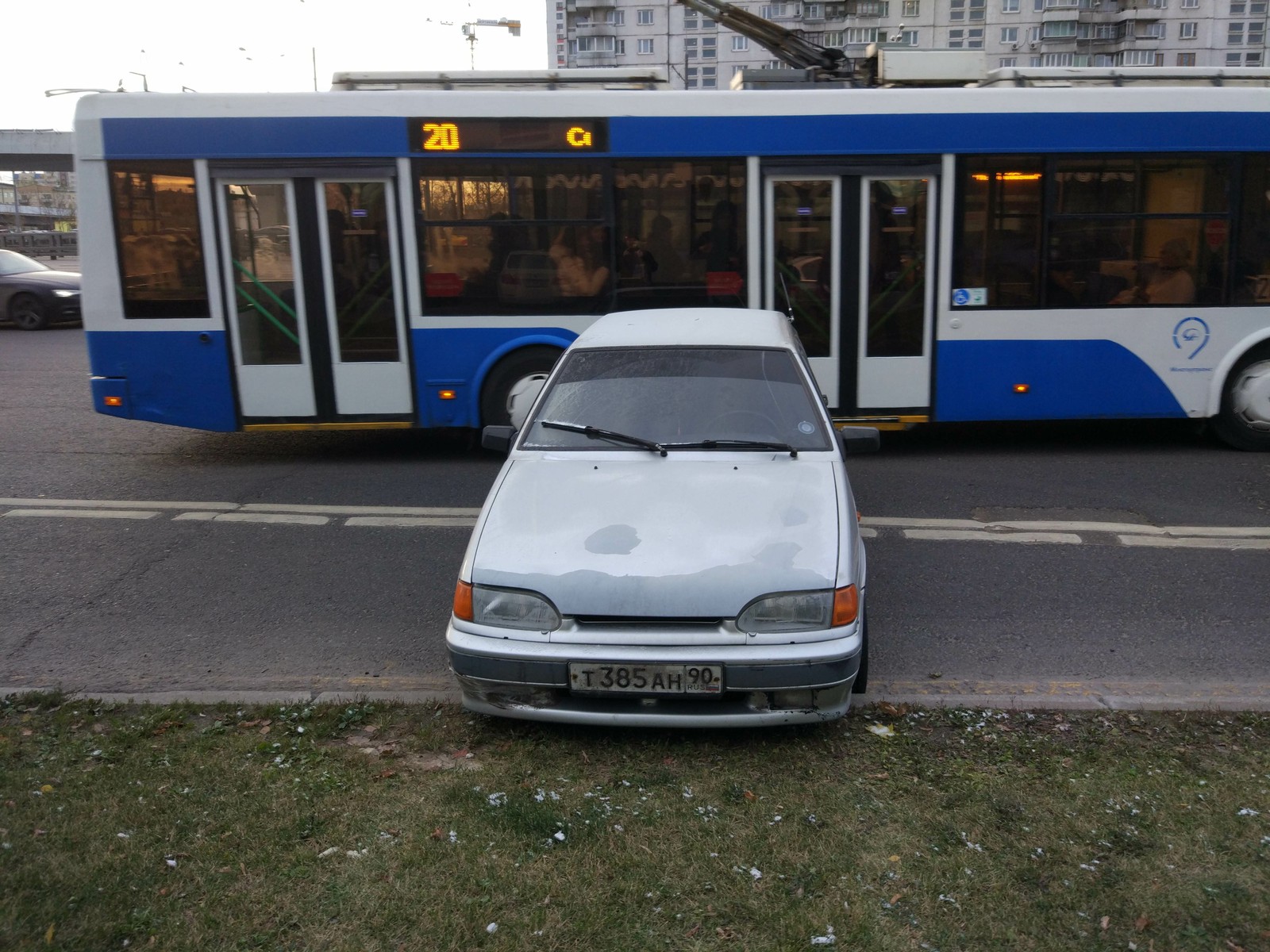 He knows exactly how to park. Learn! - My, Moscow, Parking, Freaks, Longpost