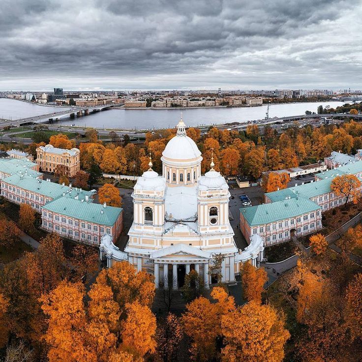 Свято-Троицкая Александро-Невская Лавра Монастырь в Санкт-Петербурге, Россия - Александро-Невская лавра, Санкт-Петербург, Россия, Монастырь, Красоты России