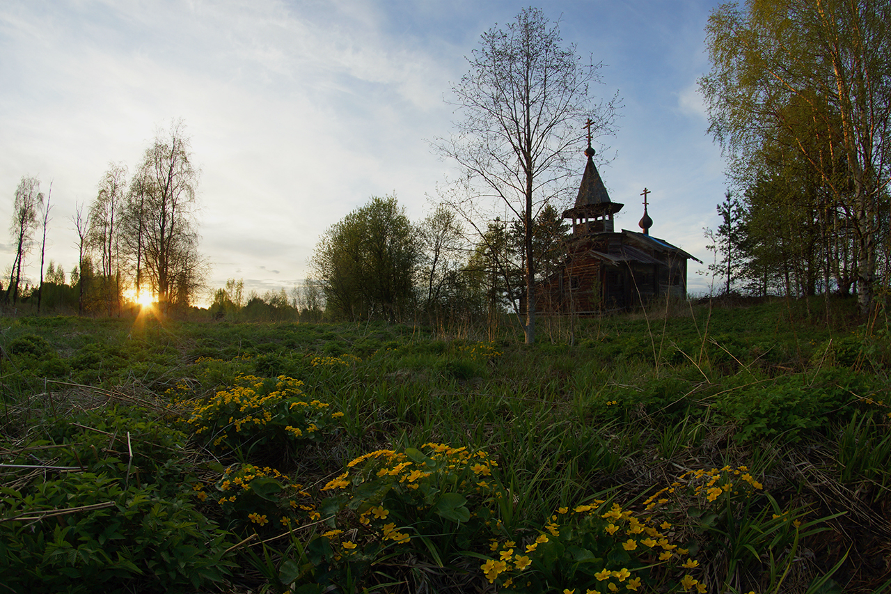 Пегрема деревня в карелии. Часовня варлаама хутынского пегрема. Заброшенная деревня пегрема. Заброшенная деревня пегрема. Деревня пегрема.