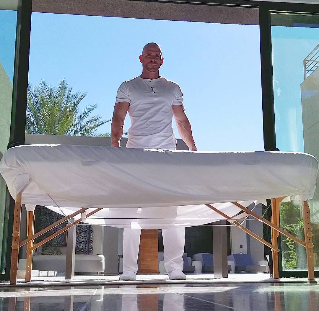 Get comfortable) - Johnny Sins, Massage