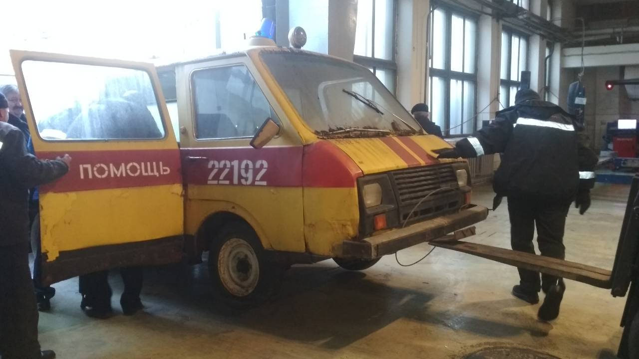 The last RAF of the Leningrad ambulance - My, Raf, Ambulance, Restoration, Longpost, Raf-2203