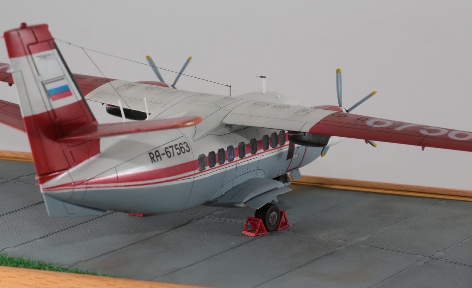 Модель самолета L-410 1/72 - Моё, Моделизм, Стендовый моделизм, Масштабная модель, Модели, Самолет, Сборная модель, Длиннопост, l-410