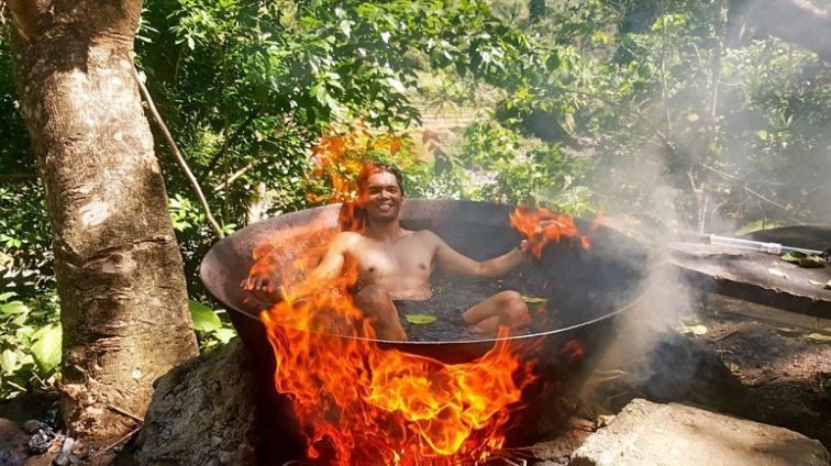 Азиатский стиль принятия ванны - Моё, Азия, Ванна, Камбоджа, Солнечные водонагреватели, Экономия, Горячая вода, Камбоджийская кухня, Азиатская кухня