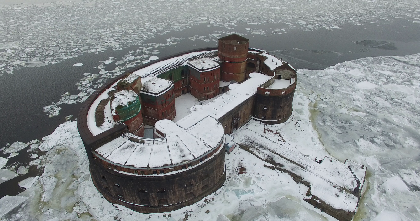 Fort Emperor Alexander I in the ice - My, Fort, Saint Petersburg, Quadcopter, Dji, DJI Phantom, Kronstadt