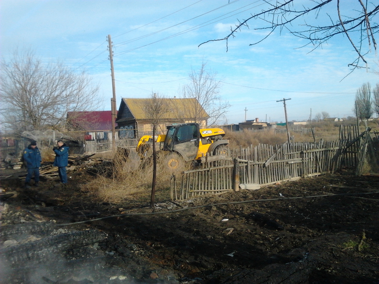 How a hundred-year-old house burned, or why the corpse was not found. - My, Ministry of Emergency Situations, Kamyzyak, Fire, Alcohol, Search, Longpost