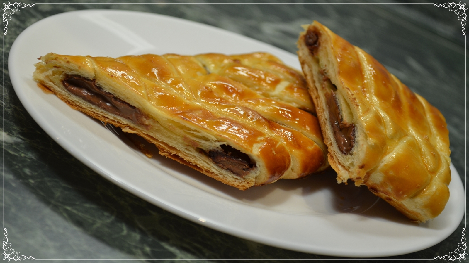 Puff pastry strudel with chocolate - My, Strudel, Bakery products, Dessert, , Recipe, Quick Recipe, Longpost