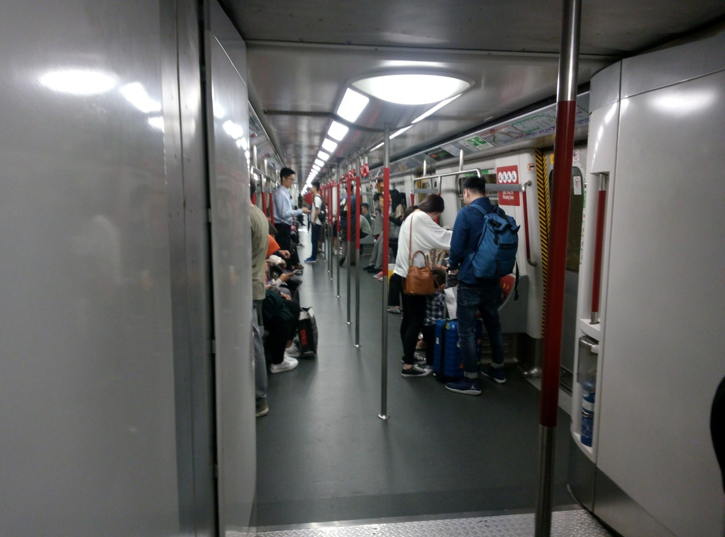 The most beautiful subway in the world? - My, China, Moscow, Metro, Moscow Metro, Hong Kong, Longpost