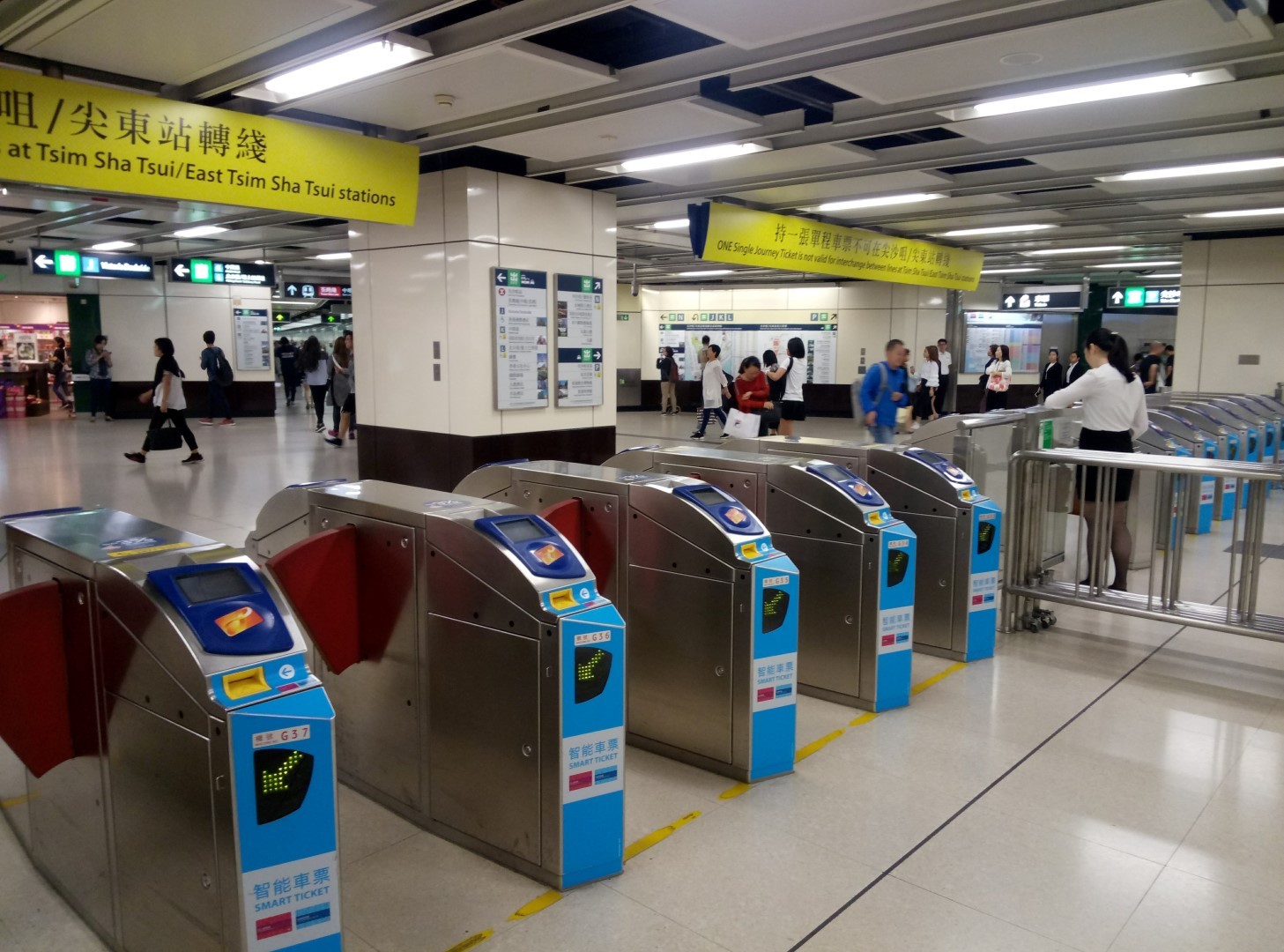 The most beautiful subway in the world? - My, China, Moscow, Metro, Moscow Metro, Hong Kong, Longpost