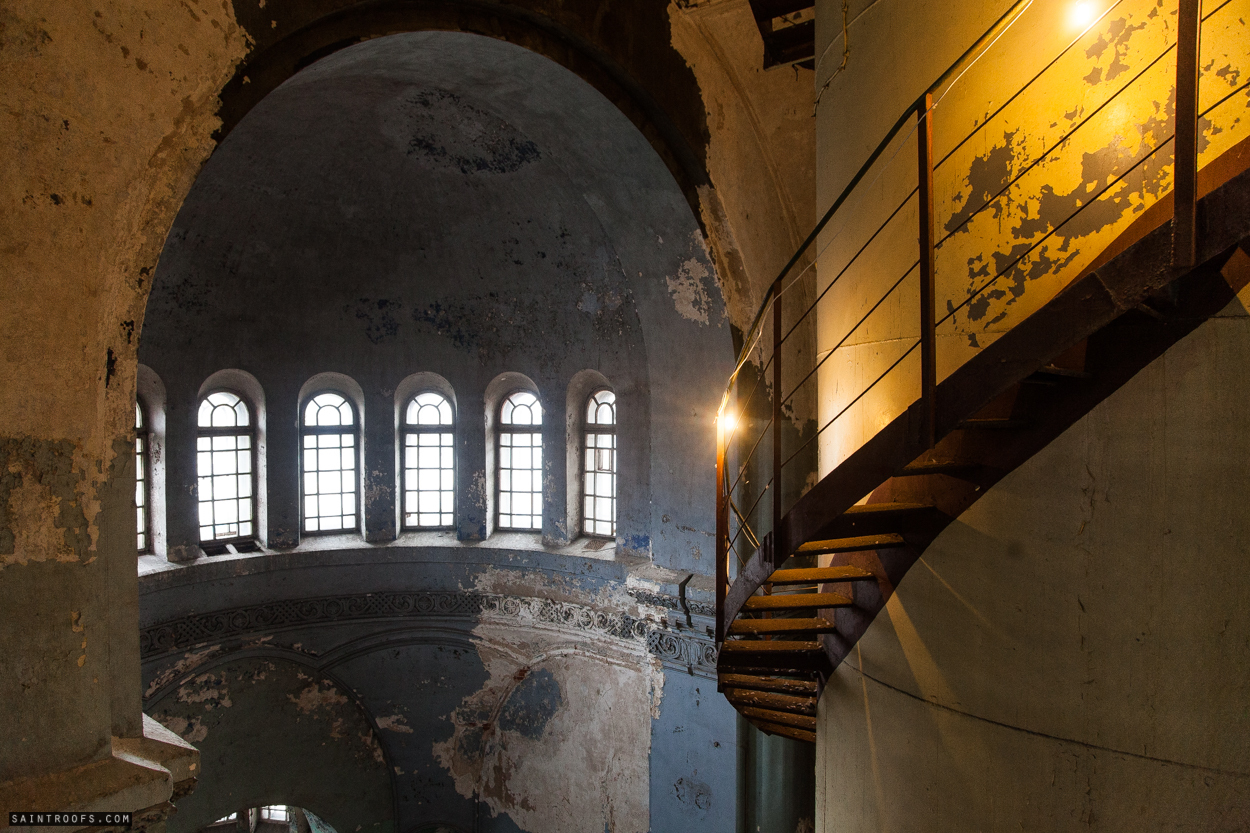 Temple of submariners - My, Abandoned, Saint Petersburg, Church, Vasilievsky Island, Longpost