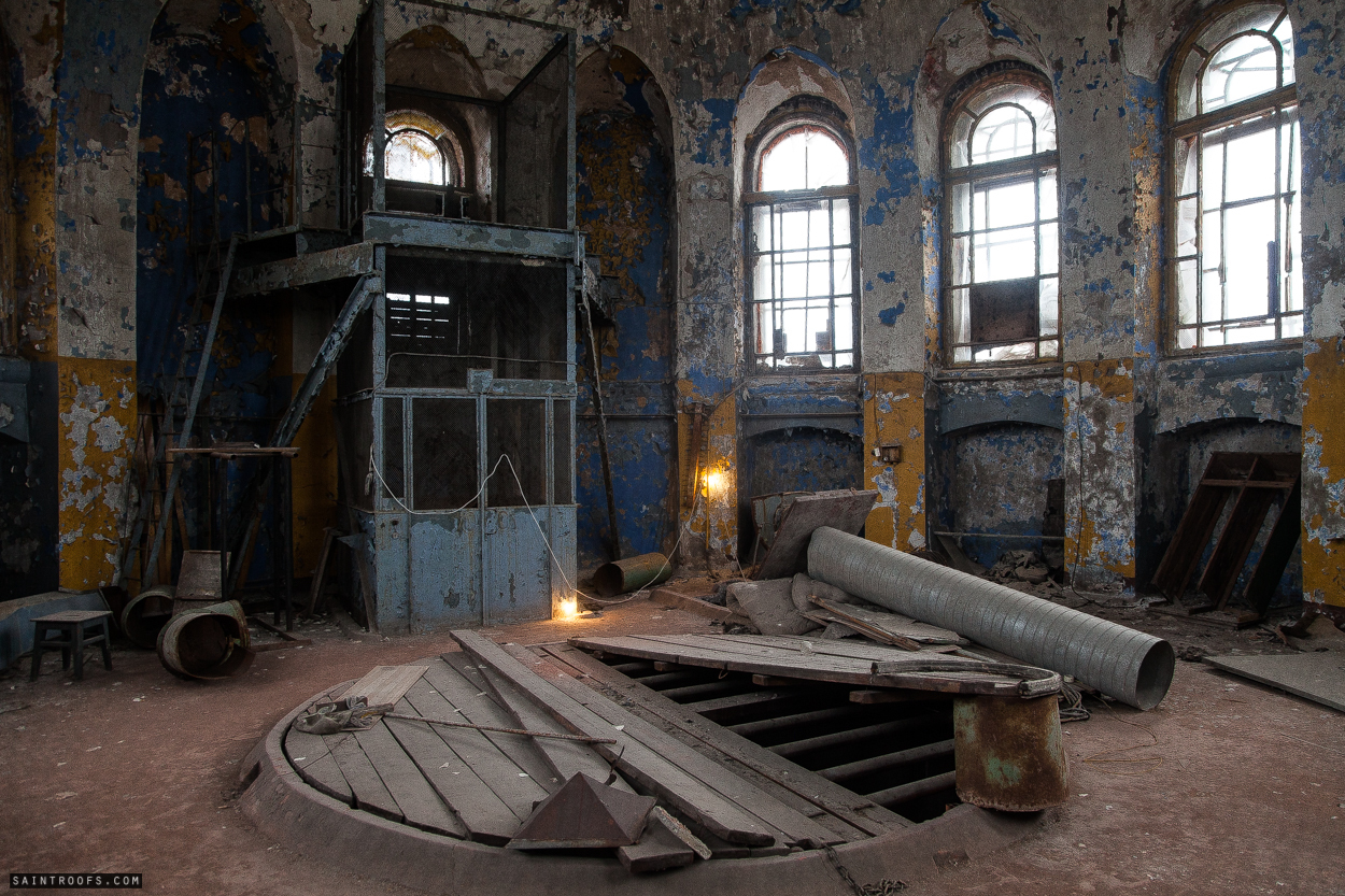 Temple of submariners - My, Abandoned, Saint Petersburg, Church, Vasilievsky Island, Longpost