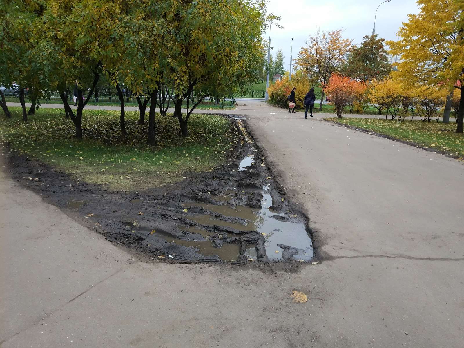 Благоустройство по-чиновничьи - Моё, Благоустройство, Москва, Марьино, Чиновники, Глупость, Бомбануло, Длиннопост