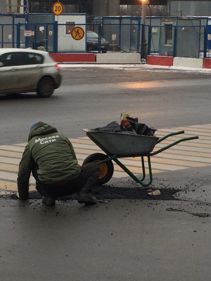 Новые способы укладки асфальта тестируются в «Москва Сити» - Моё, Российские дороги, Москва-Сити, Укладка асфальта, Длиннопост