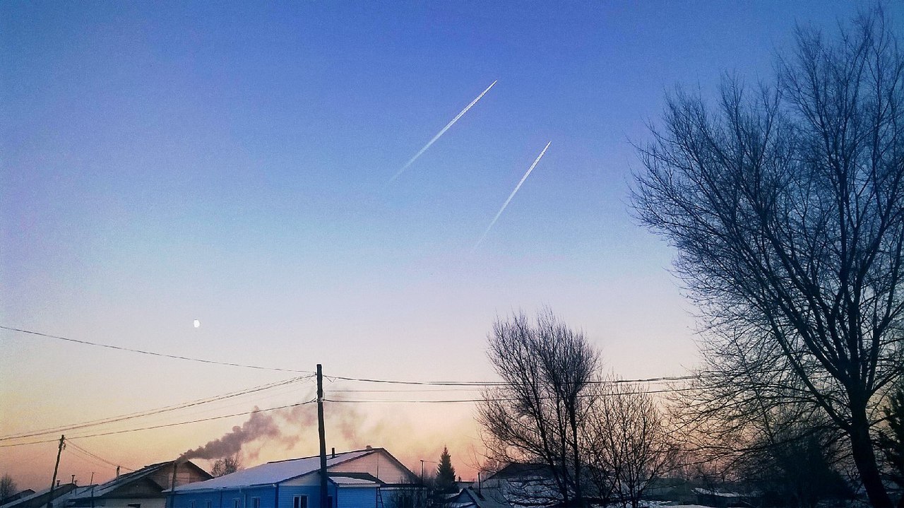 Here is such a beauty! Dancing planes over Biysk! - Airplane, Biysk, Unusual, Longpost