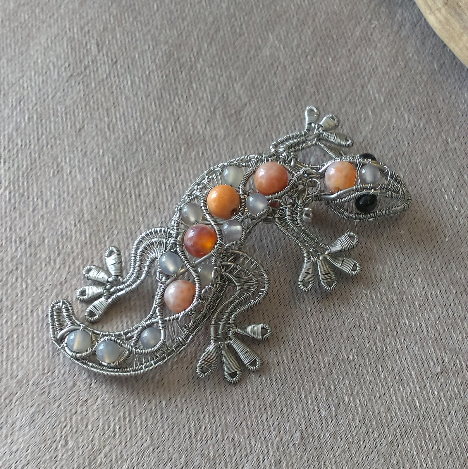 My wire creature. Gecko - My, Needlework with process, Gecko, Lizard, Brooch, Wire wrap, Wire jewelry, Longpost