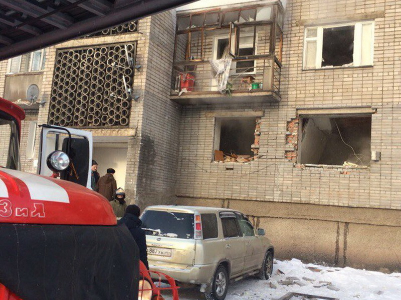 The first footage after the explosion in a residential building in Ust-Kut - Explosion, Irkutsk region, State of emergency, Longpost, Incident