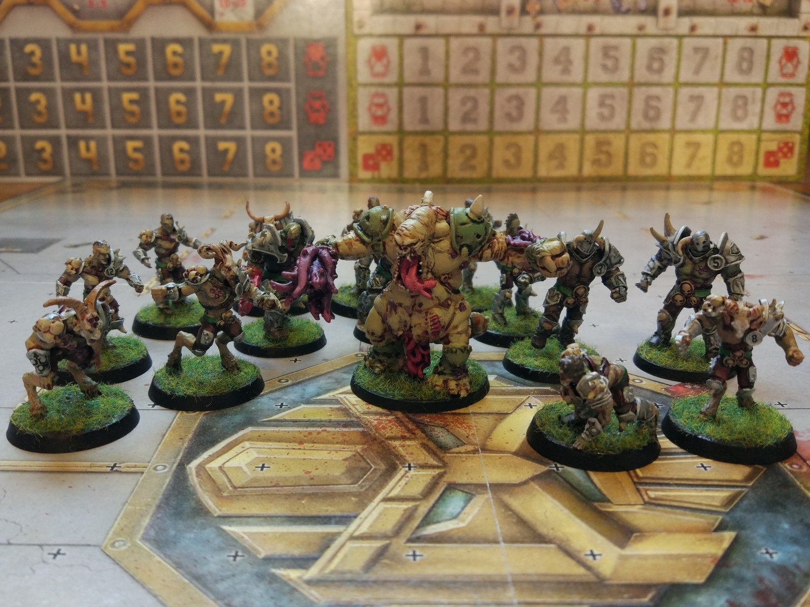 A little bit about bloodball or how I painted nurglits (carefully, there are a lot of photos!) - My, Blood Bowl, My, Board games, Tabletop, Painting miniatures, Hobby, Longpost, Warhammer