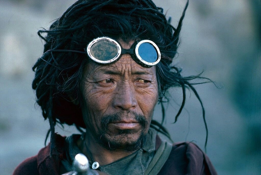 Inhabitants of the Himalayas. Photo by Eric Valli. - The photo, Himalayas, Photographer, Longpost