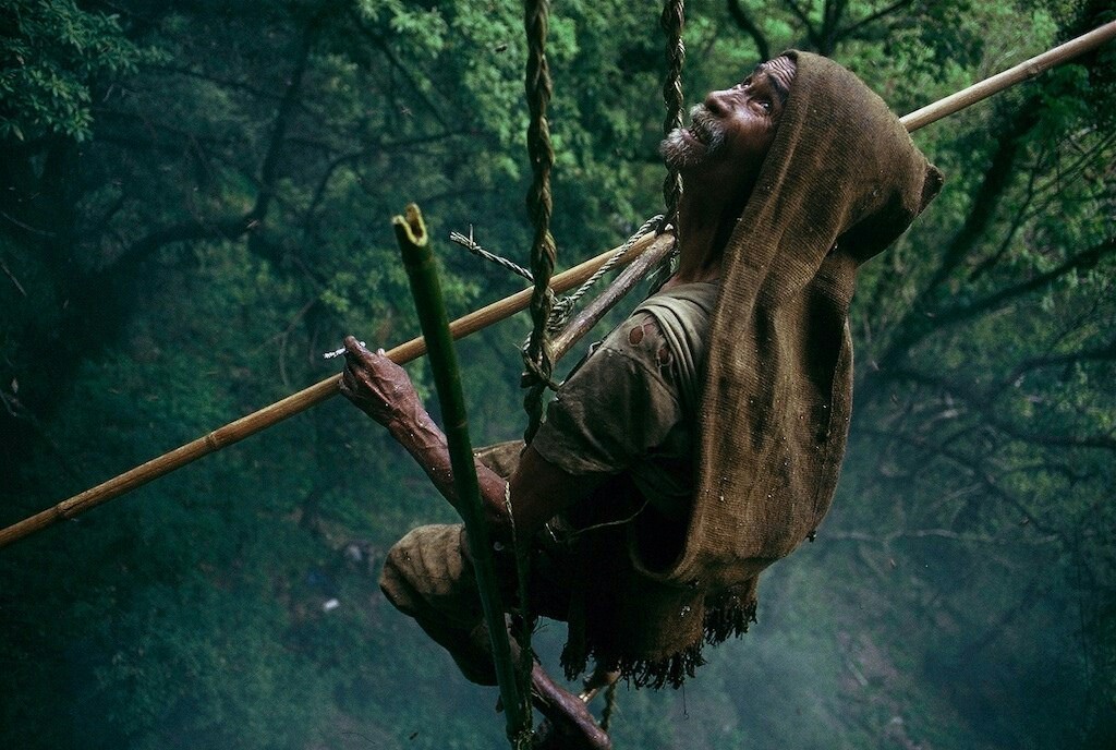 Inhabitants of the Himalayas. Photo by Eric Valli. - The photo, Himalayas, Photographer, Longpost