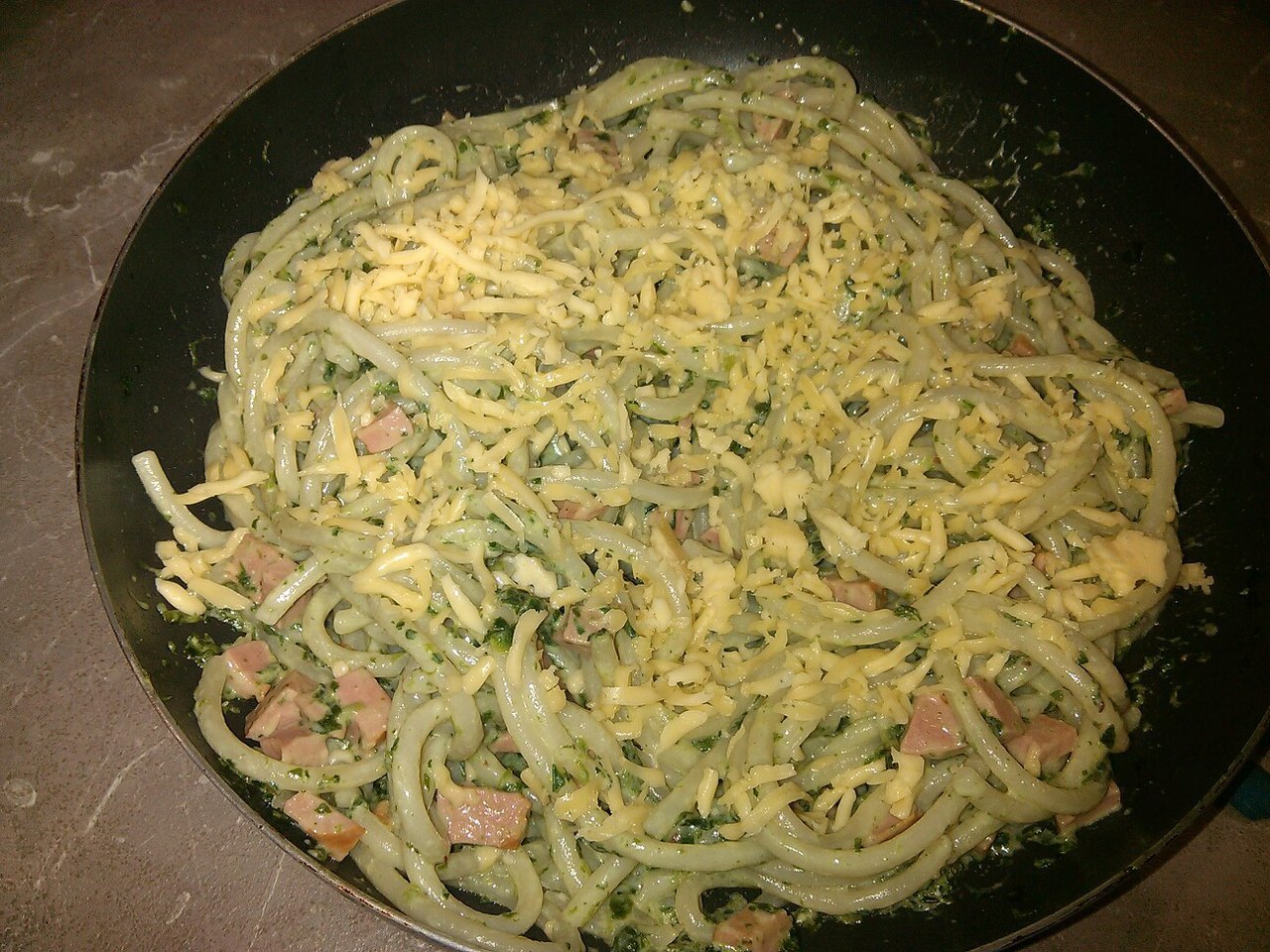 Pasta a la carbonara with spinach - My, Food, Cooking, Paste, Spinach