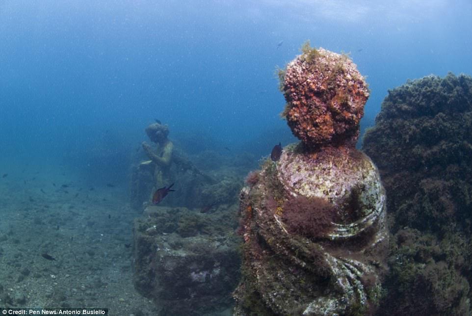 Bailly, a sunken resort city for the aristocrats and nouveau riches of ancient Rome, lies beneath the glistening surface of the Gulf of Naples - My, Ancient Rome, Story, Translation, Rare photos, , Longpost