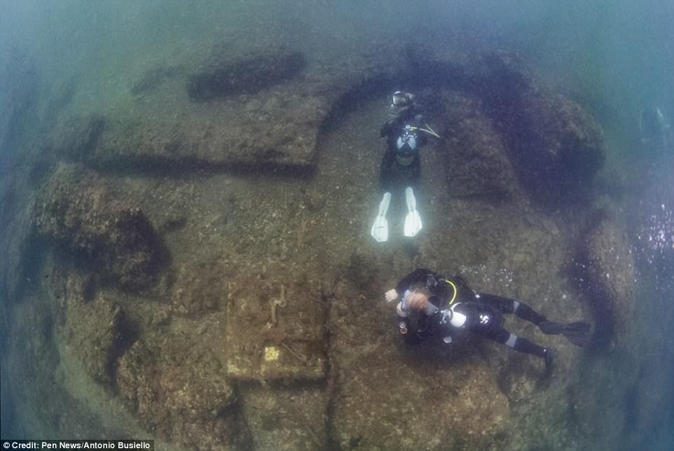 Bailly, a sunken resort city for the aristocrats and nouveau riches of ancient Rome, lies beneath the glistening surface of the Gulf of Naples - My, Ancient Rome, Story, Translation, Rare photos, , Longpost