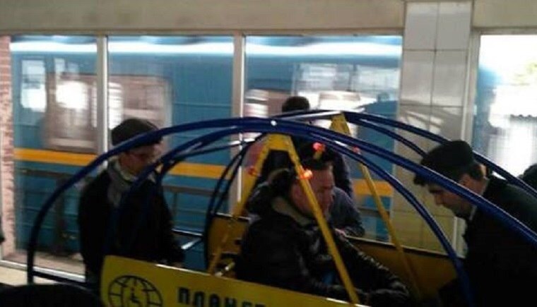 An ambiguous device for transporting people in wheelchairs along an escalator was presented in Kyiv... - Metro, Nanotechnology, Innovations