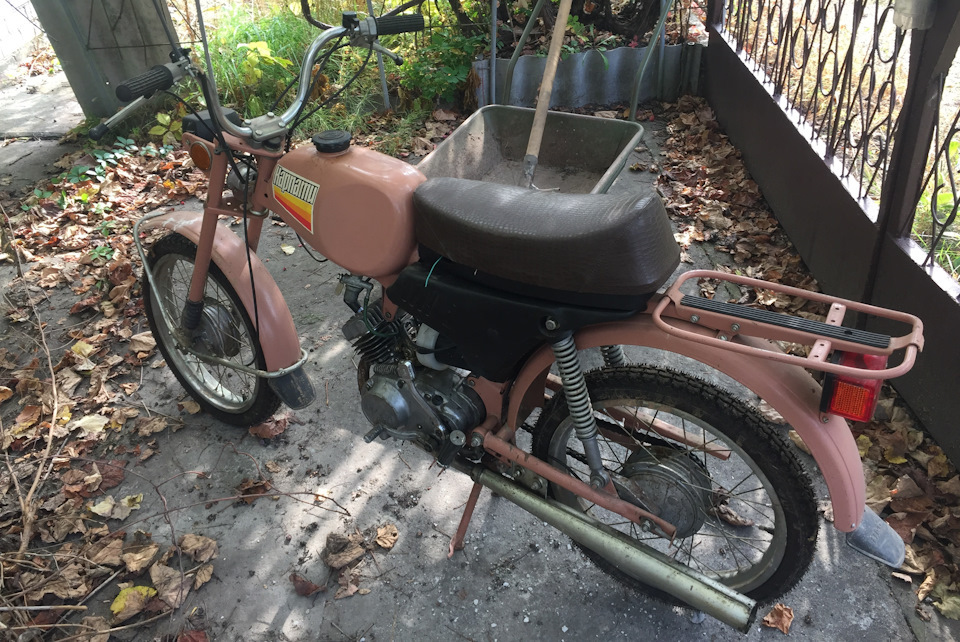 Greetings from the 90s: the new Karpaty-2 moped - Moped, Moto, Time capsule, Not mine, Longpost