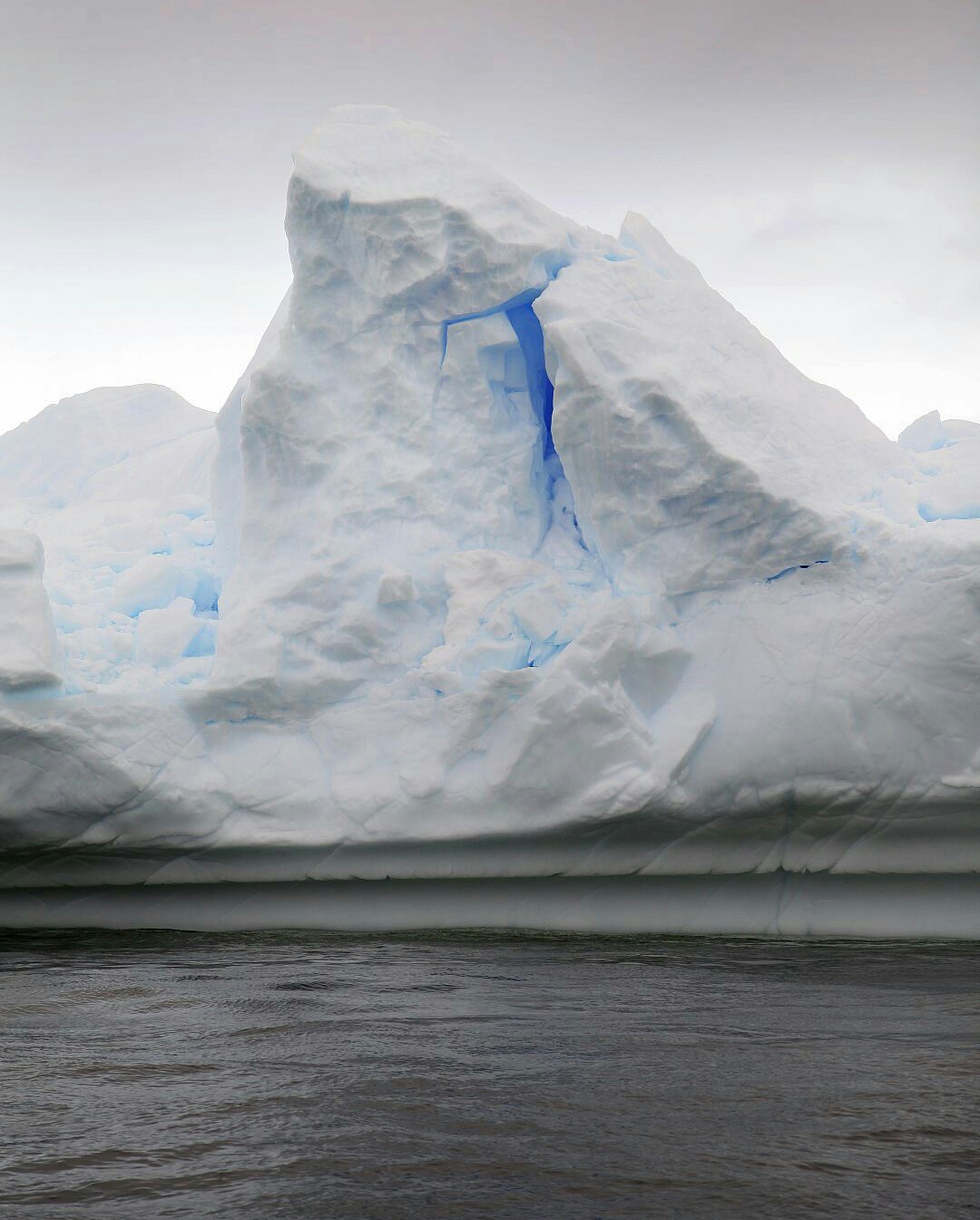 This mysterious glow... - Iceberg, Antarctic