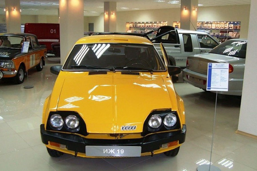 Москвич ИЖ 19