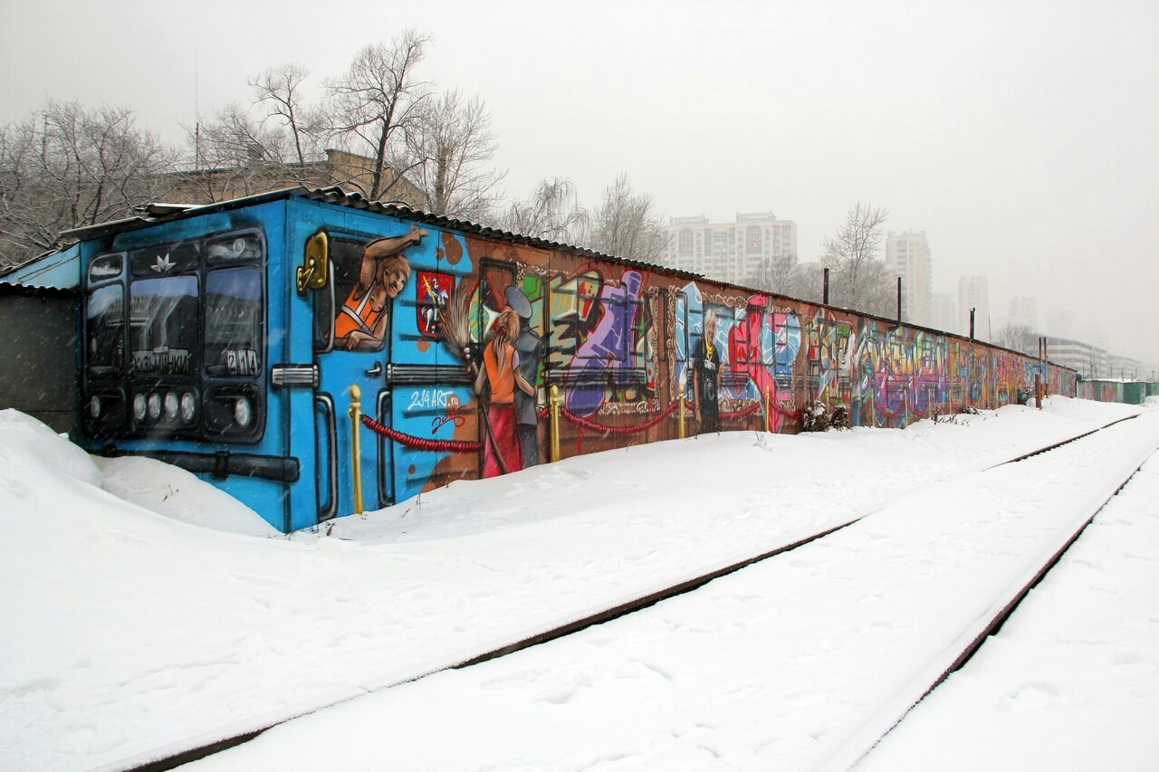 Граффити в метро