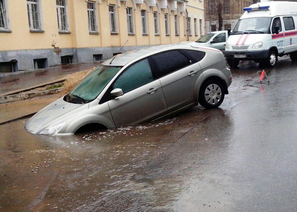 Заезд в приемный покой... - Моё, Авария, Дождь