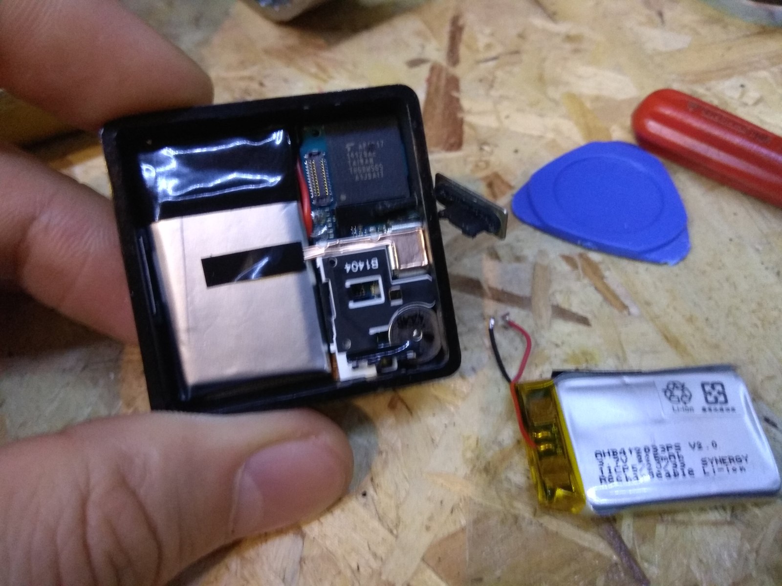 Replacing the battery on a Sony Smartwatch 2 yourself - My, Repair of equipment, Sony SmartWatch 2, Battery, With your own hands, Longpost