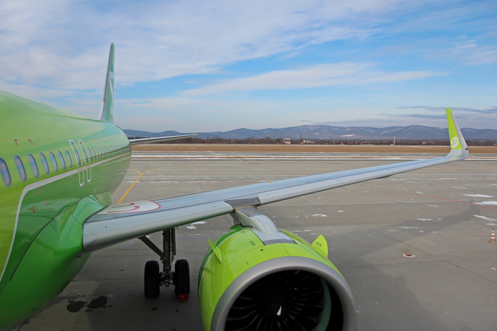 Follow the white rabbit: A320 neo presentation in Vladivostok - My, Aviation, The photo, Vladivostok, Spotting, Longpost