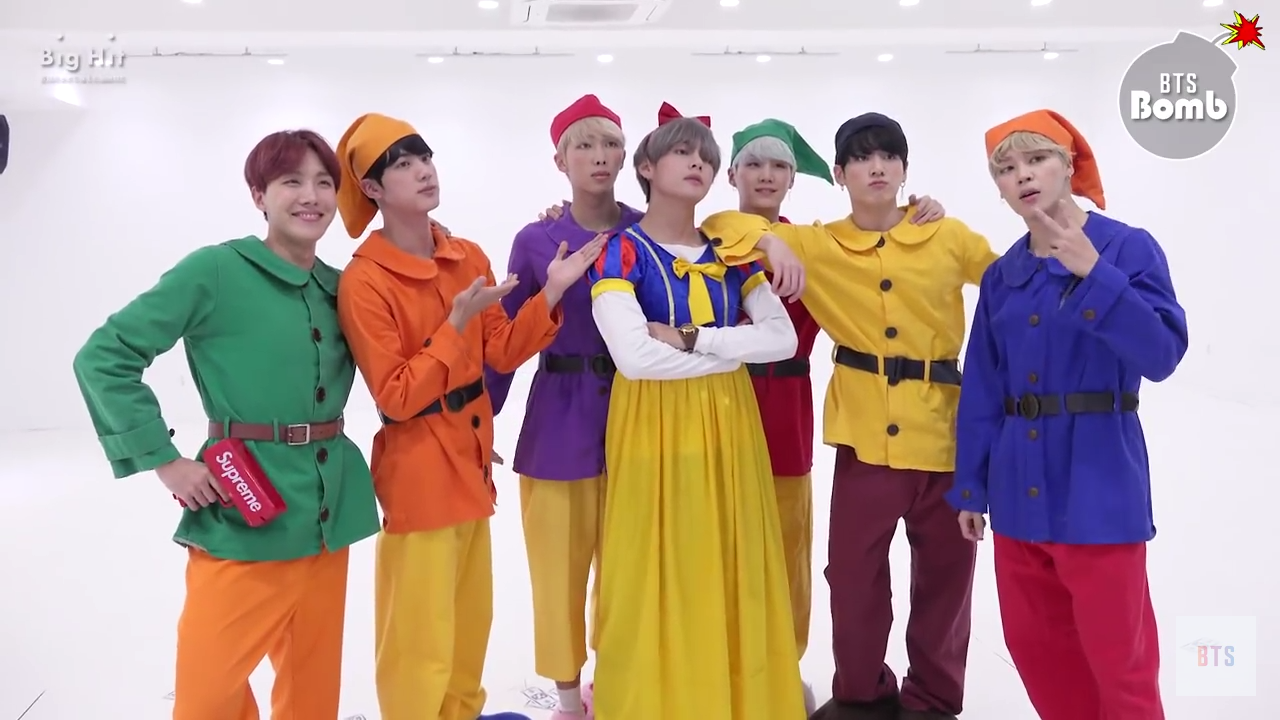 Snow White V and her 6 dwarfs - Bts, Gogo