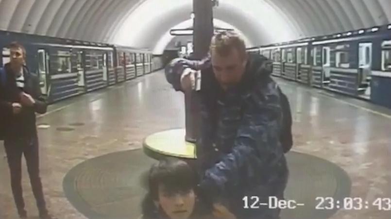 The subway employee who put the passenger on his knees told the details of what happened - Saint Petersburg, Metro, Drunk, Not mine, Video, Longpost