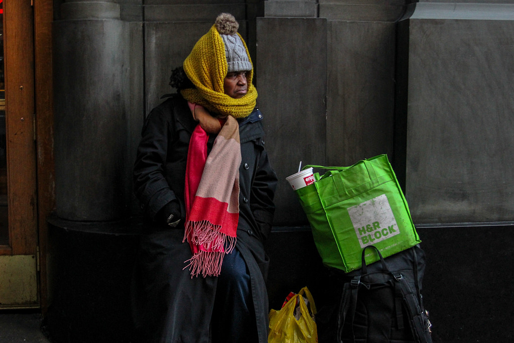 Бомж билет. Бездомные люди в Нью Йорке.