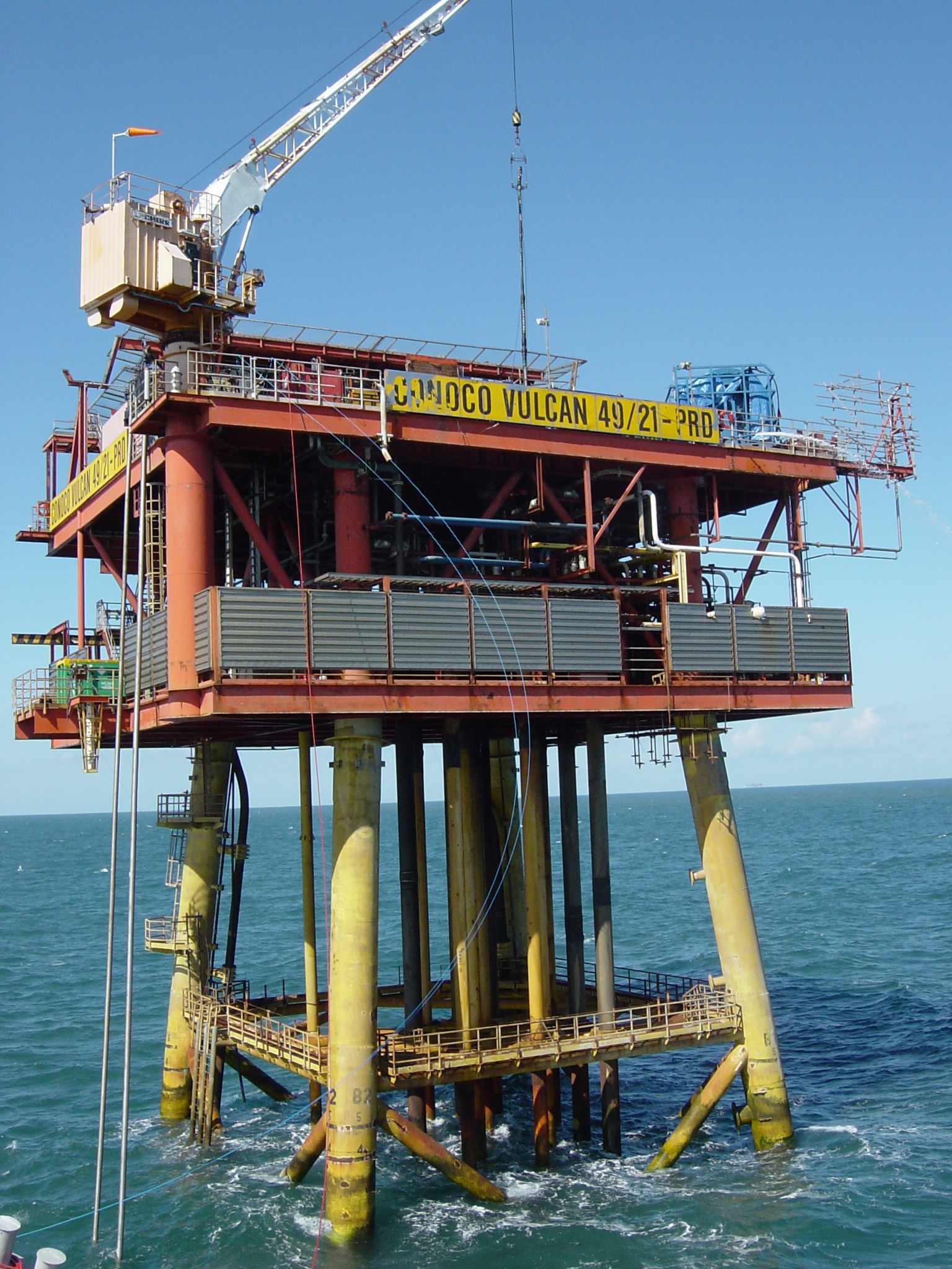 Somewhere in the North Sea - Oil, Platform, North Sea, , Longpost