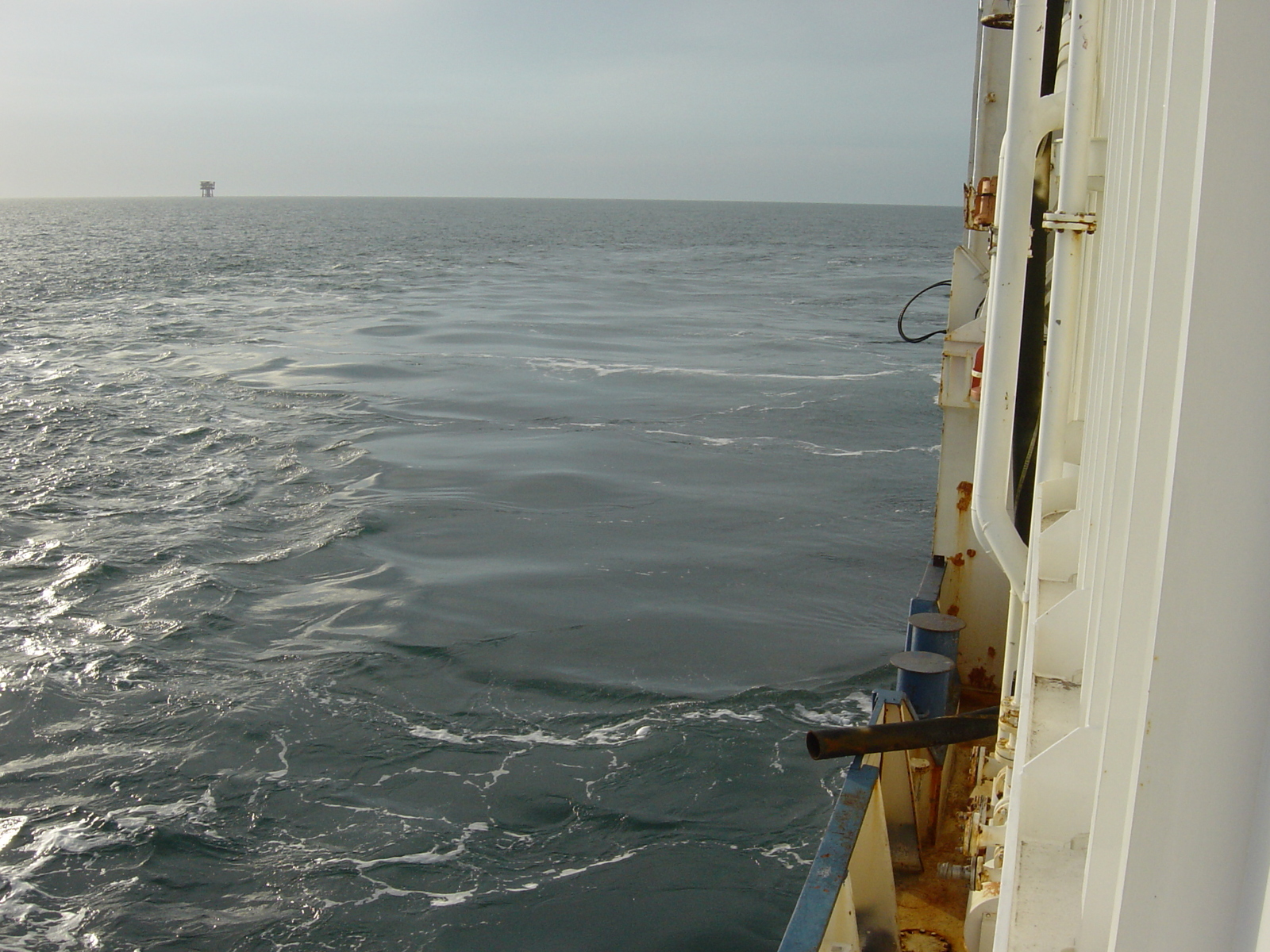 Somewhere in the North Sea - Oil, Platform, North Sea, , Longpost