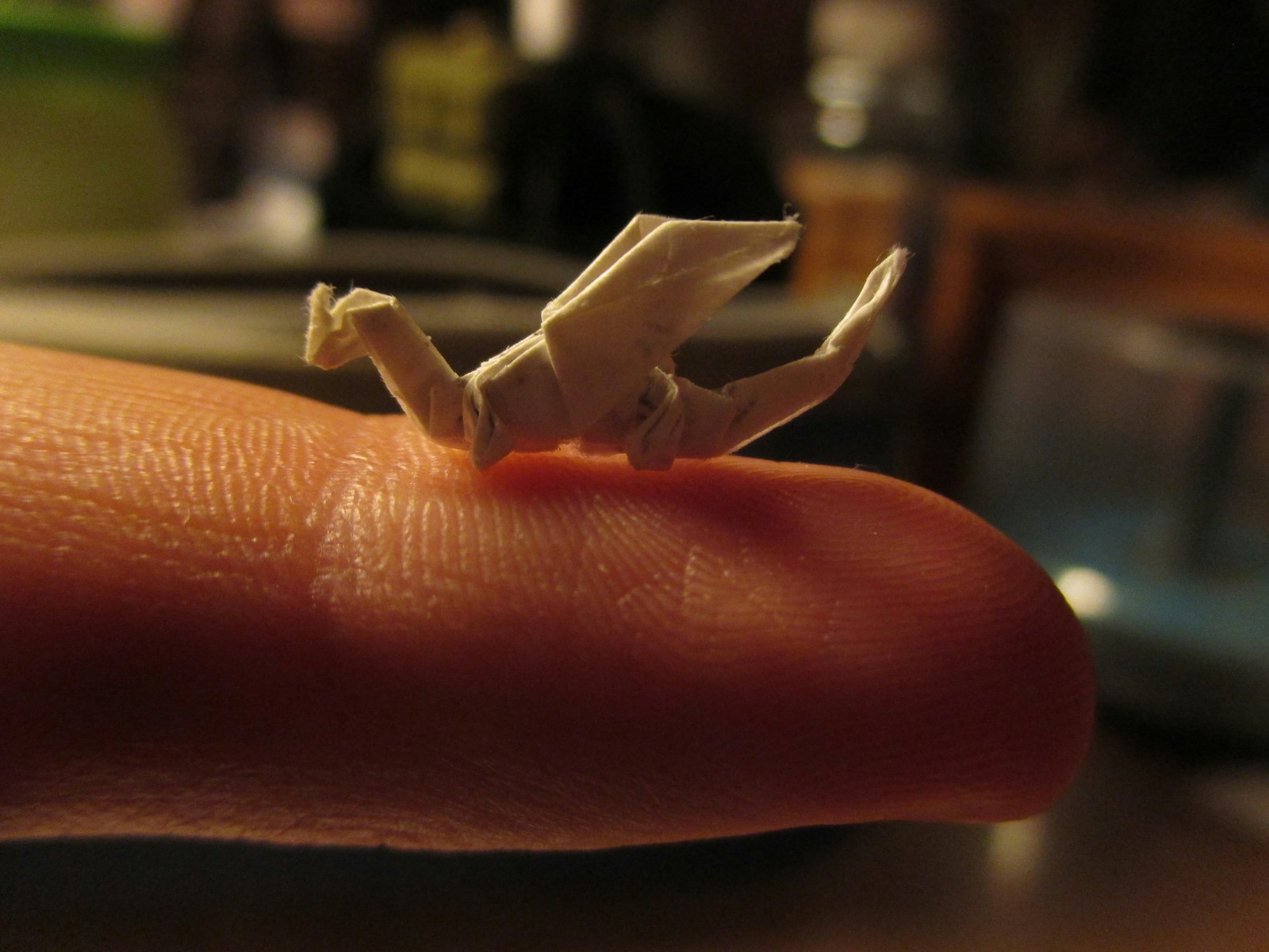 Дракон на палец из бумаги. Как сделать маленького дракона на палец.