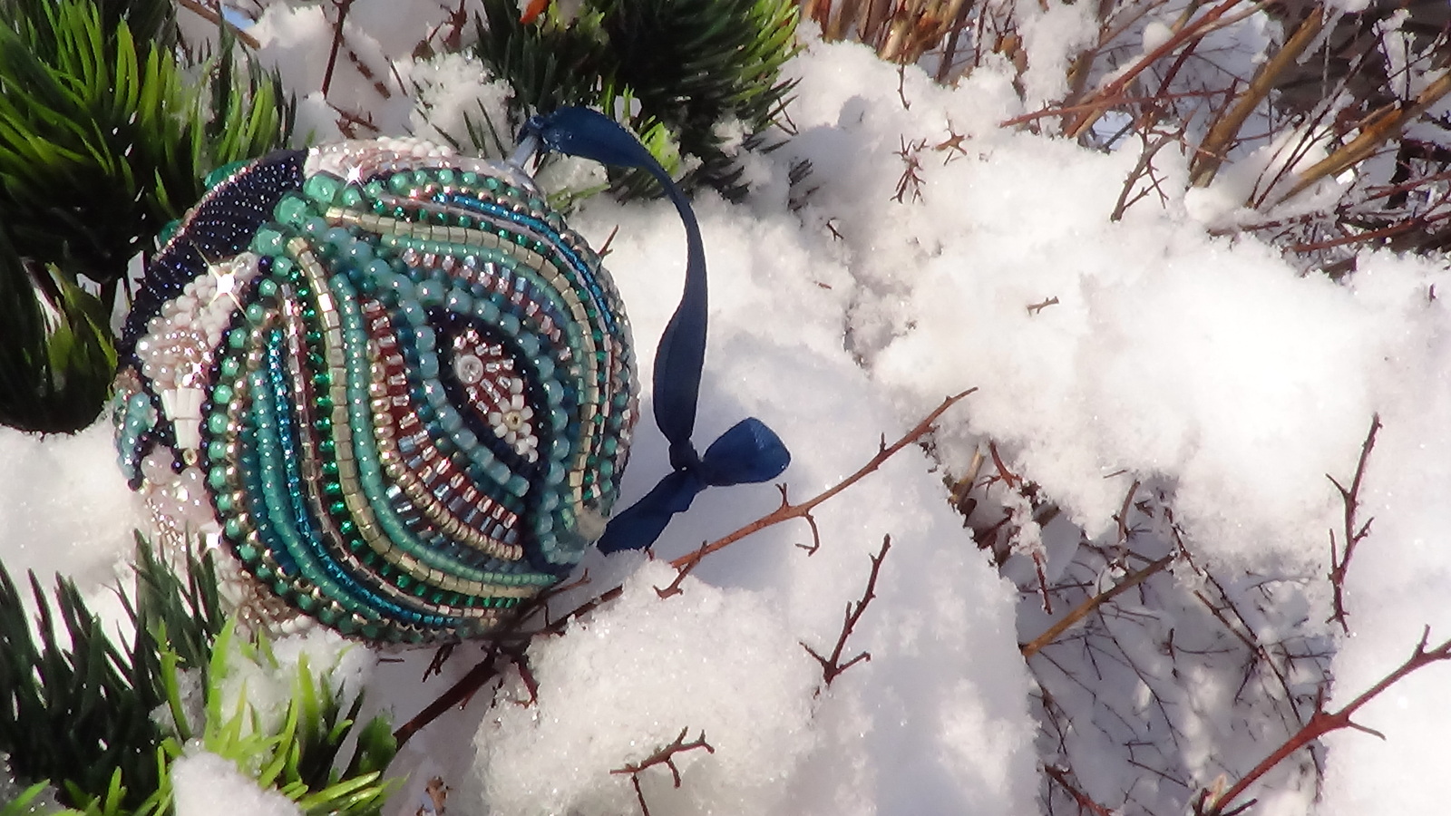 Christmas ball Fish - My, , Needlework without process, Beads, Christmas decorations, A fish, Bead jewelery, Longpost