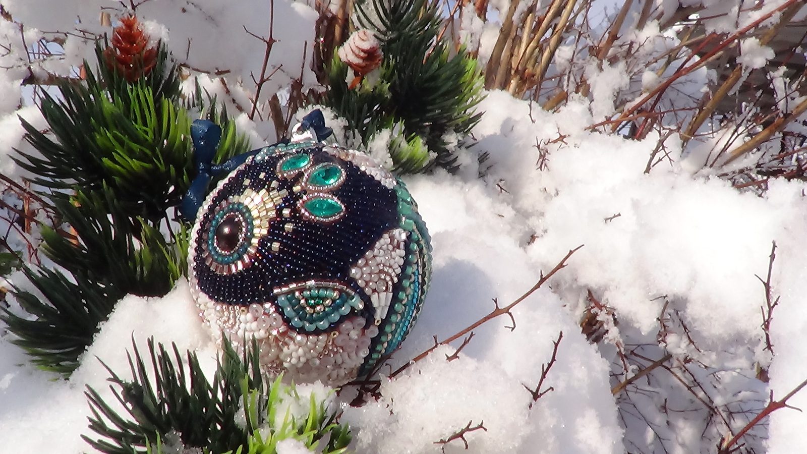 Christmas ball Fish - My, , Needlework without process, Beads, Christmas decorations, A fish, Bead jewelery, Longpost