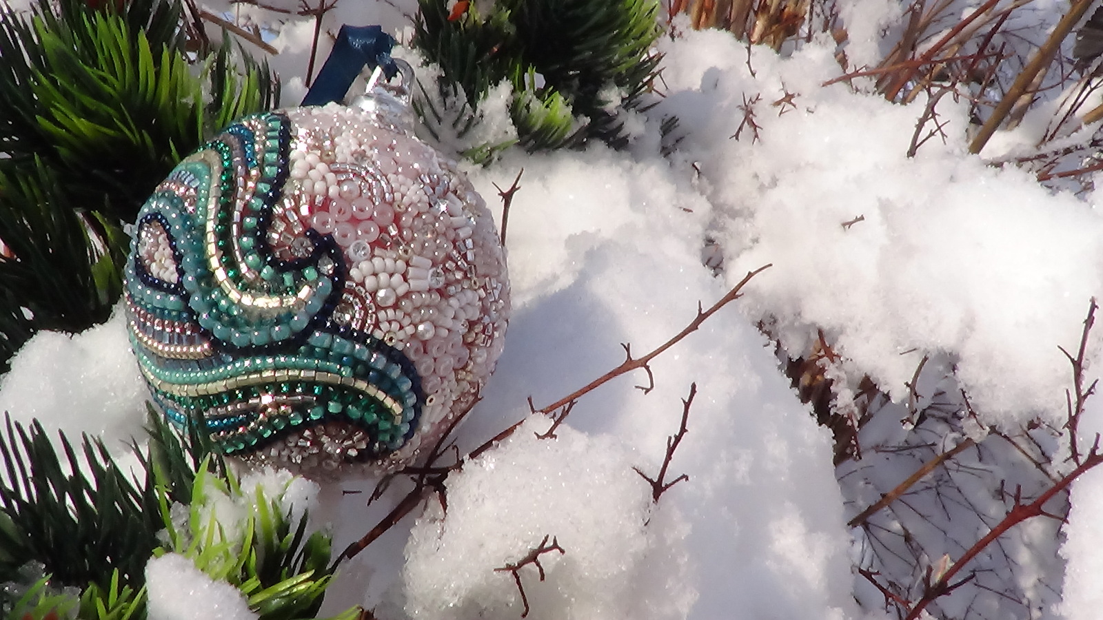 Christmas ball Fish - My, , Needlework without process, Beads, Christmas decorations, A fish, Bead jewelery, Longpost