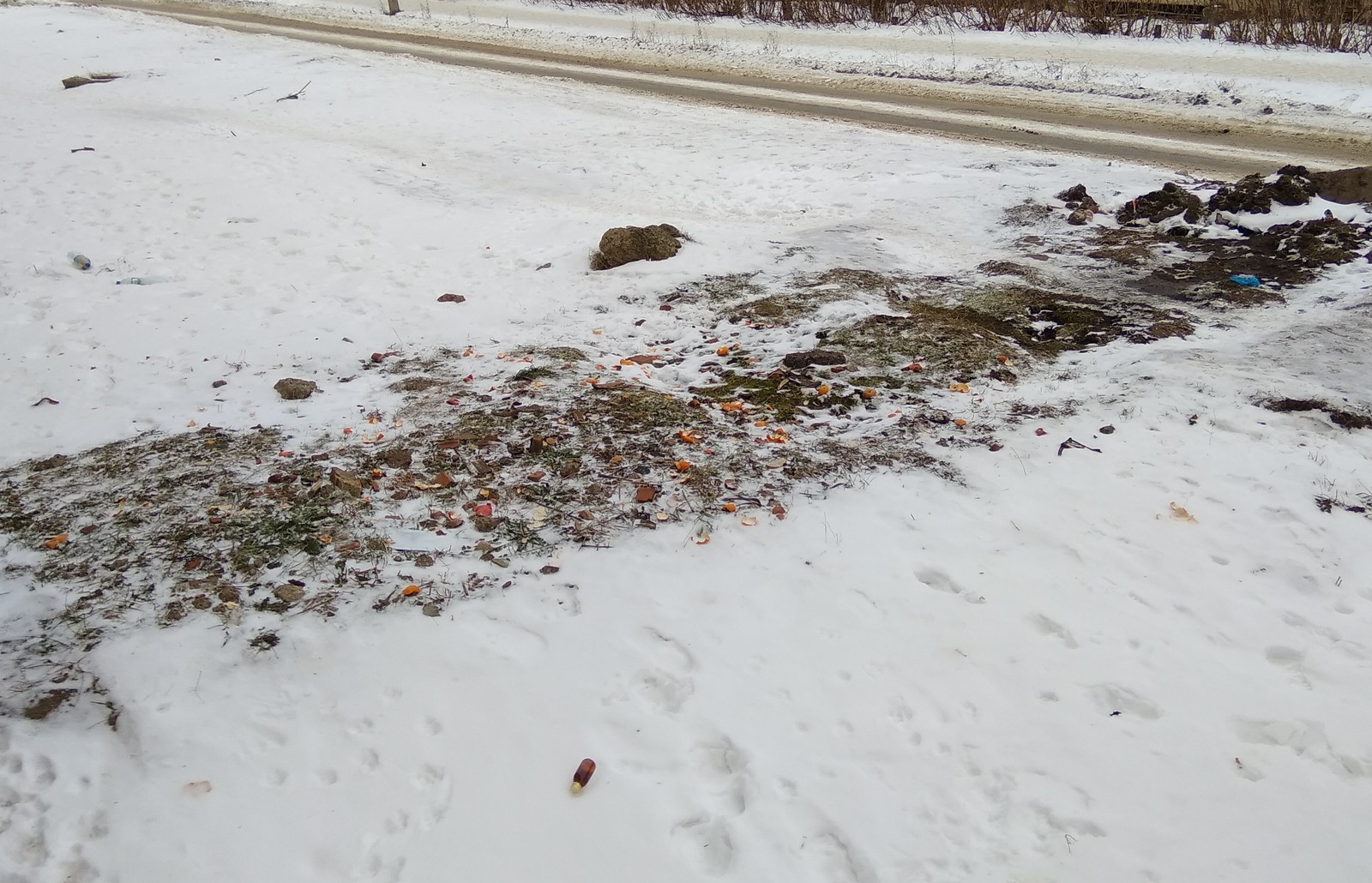 When you go out onto the balcony, you immediately feel the approach of the New Year. - My, Tangerines, Garbage, New Year's gift exchange, Secret Santa