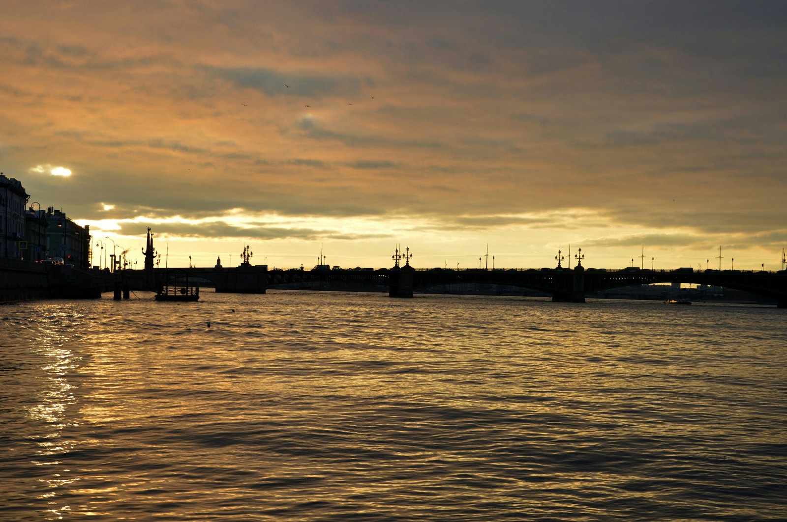 October in the city on the Neva (part 2) - My, , Saint Petersburg, Evening, October, Nikon d3200, River tram, Longpost