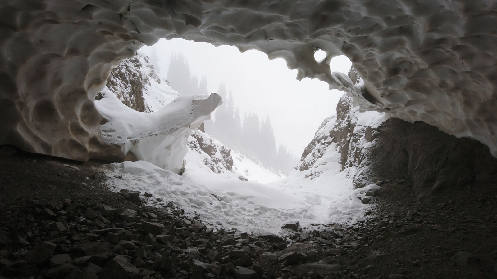 Happy New Year! [Tuyuk-Su Gate, Ice Grotto | Video] - My, Congratulation, , Movement is life, Video, Kazakhstan, The mountains, Almaty, Nature