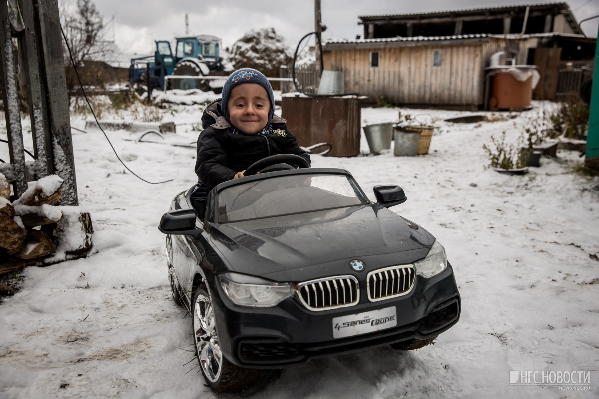 Crystal Boy: The story of 6-year-old Syoma from Siberia, due to a rare disease, his bones break from any touch - Siberia, Novosibirsk region, NHS, Osteogenesis imperfecta, Longpost, Disease, Bones