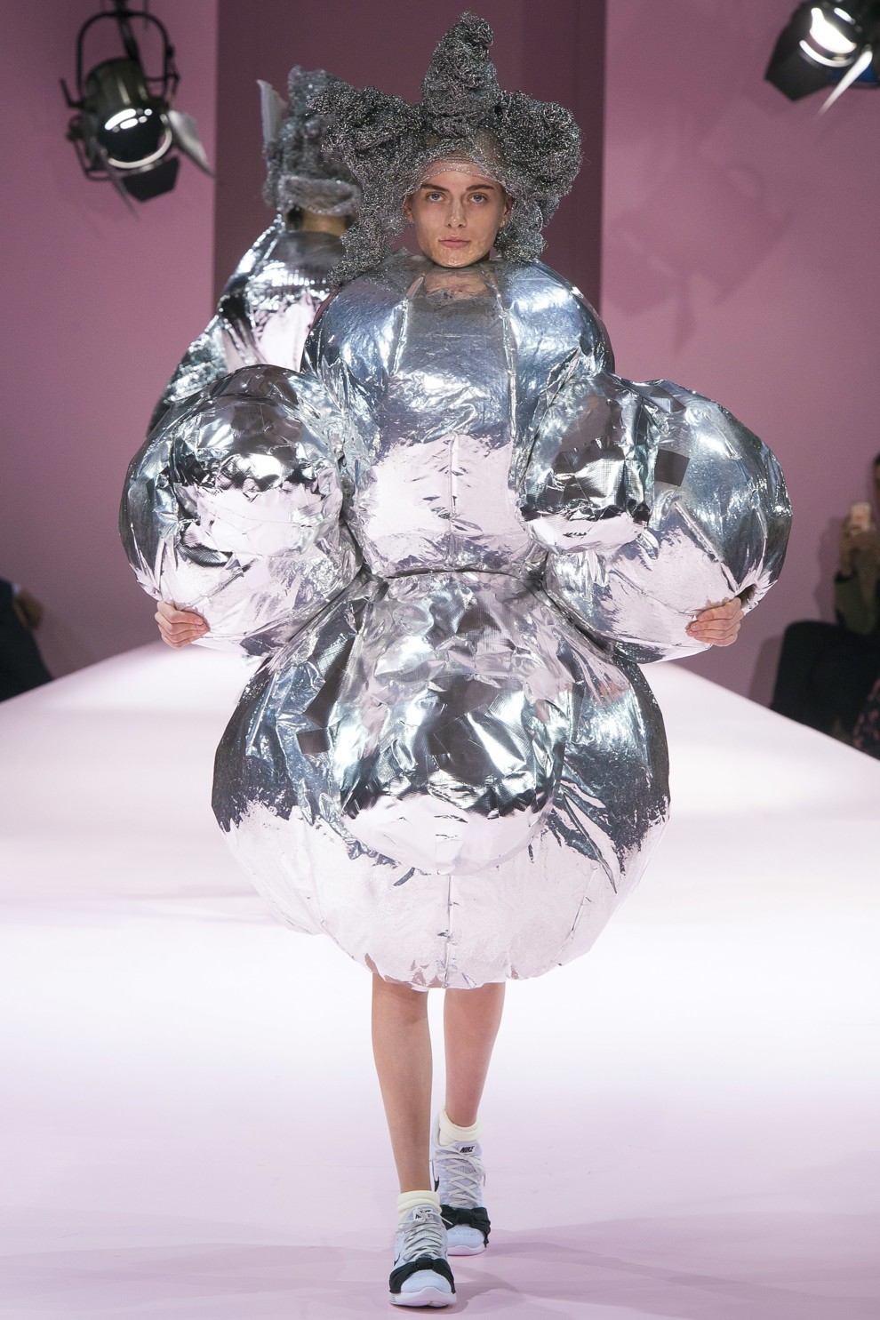 How I see all these fashionistas in silver down jackets - Fashion, Fashion what are you doing