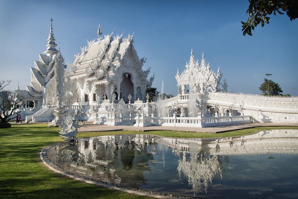 Храм Ват Ронг Кхун (Wat Rong Khun) в Тайланде
