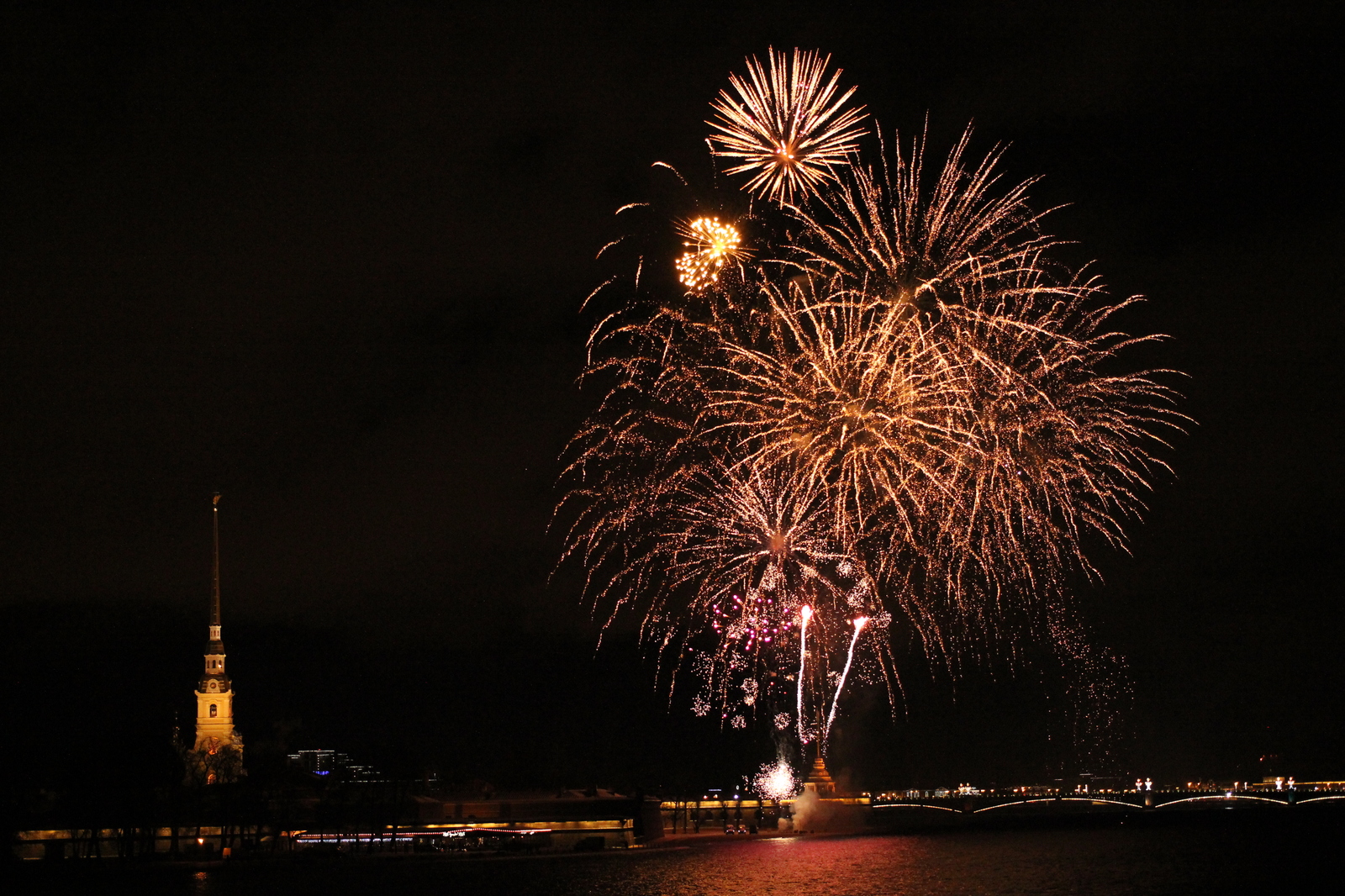 A little bit of fireworks 01/07/18 from St. Petersburg - My, Firework, Fireworks, Saint Petersburg, Longpost